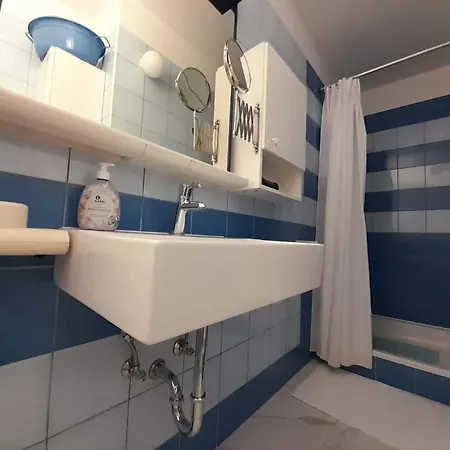 Lovely Close To The Jezevac Apartment